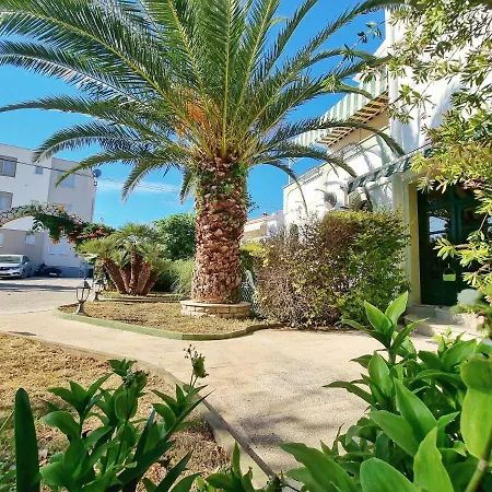 Apartments Kim Novalja Exterior photo