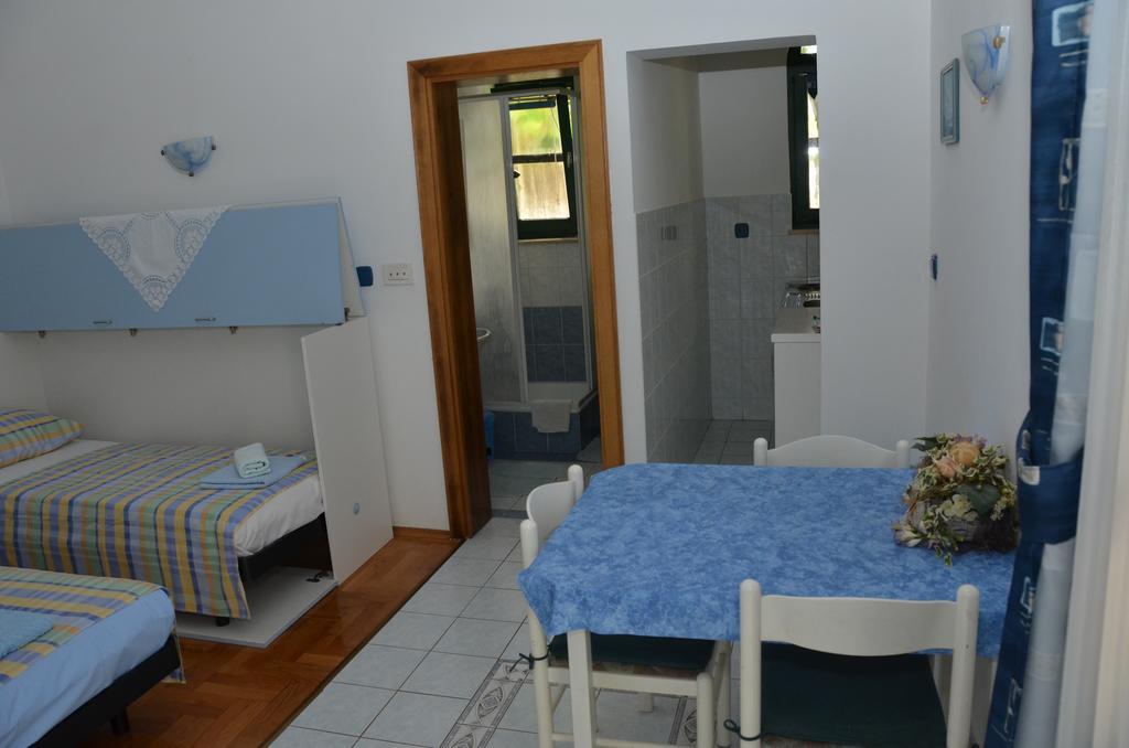 Apartment Kim Novalja